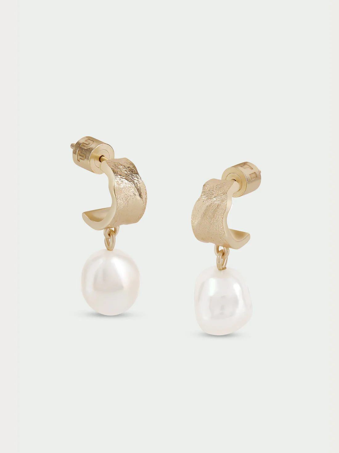 Freshwater Pearl Earrings Gold
