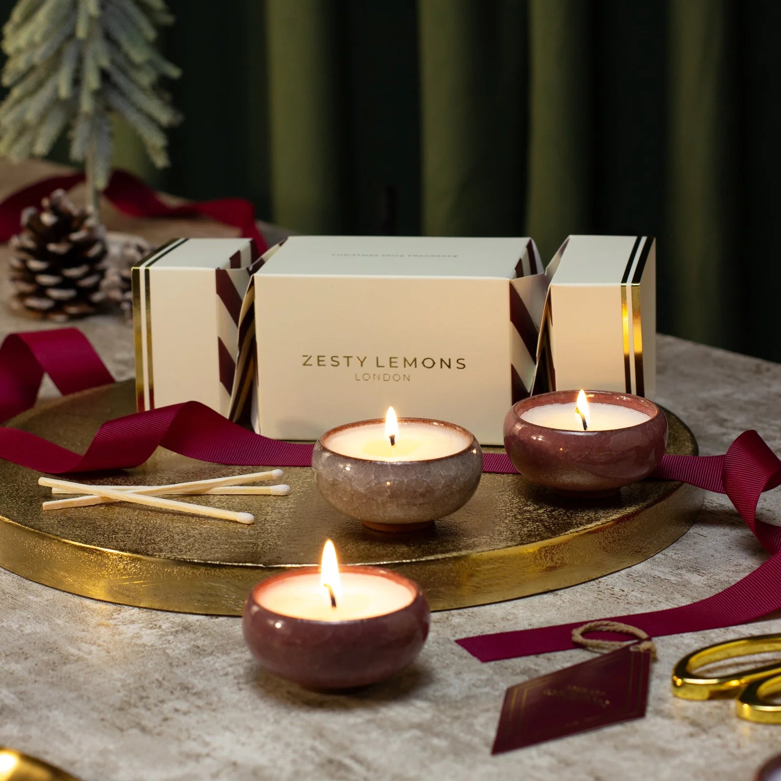 Burgundy tea light cracker