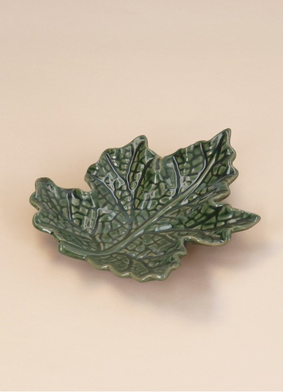 Green Maple Leaf Dish