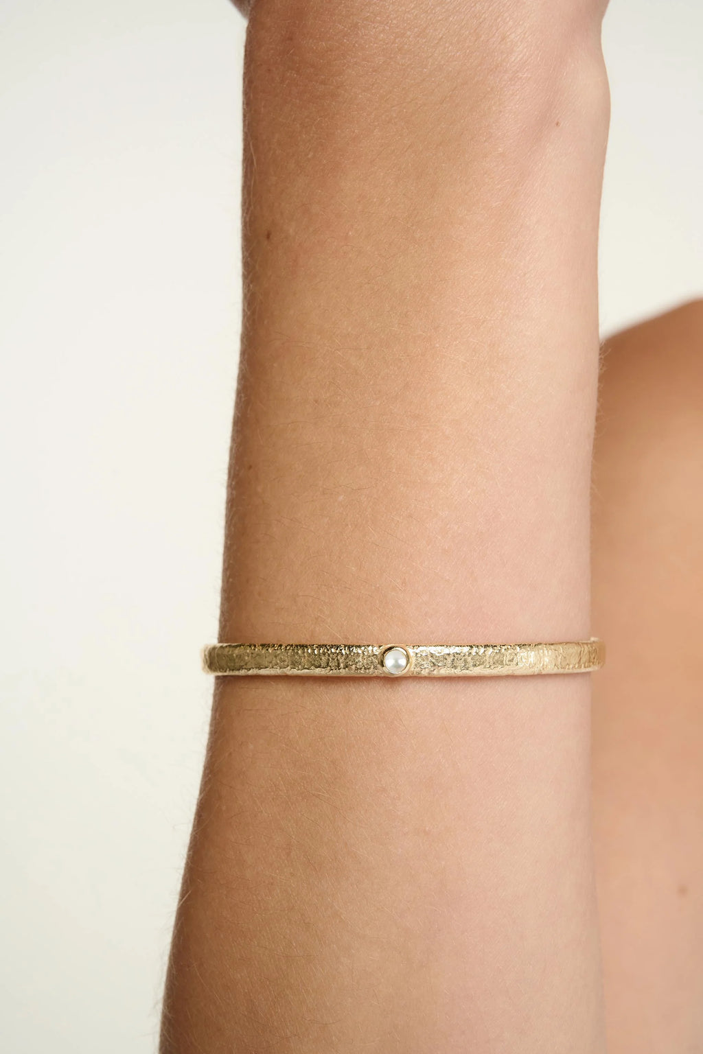 Birthstone Bangle - Freshwater Pearl