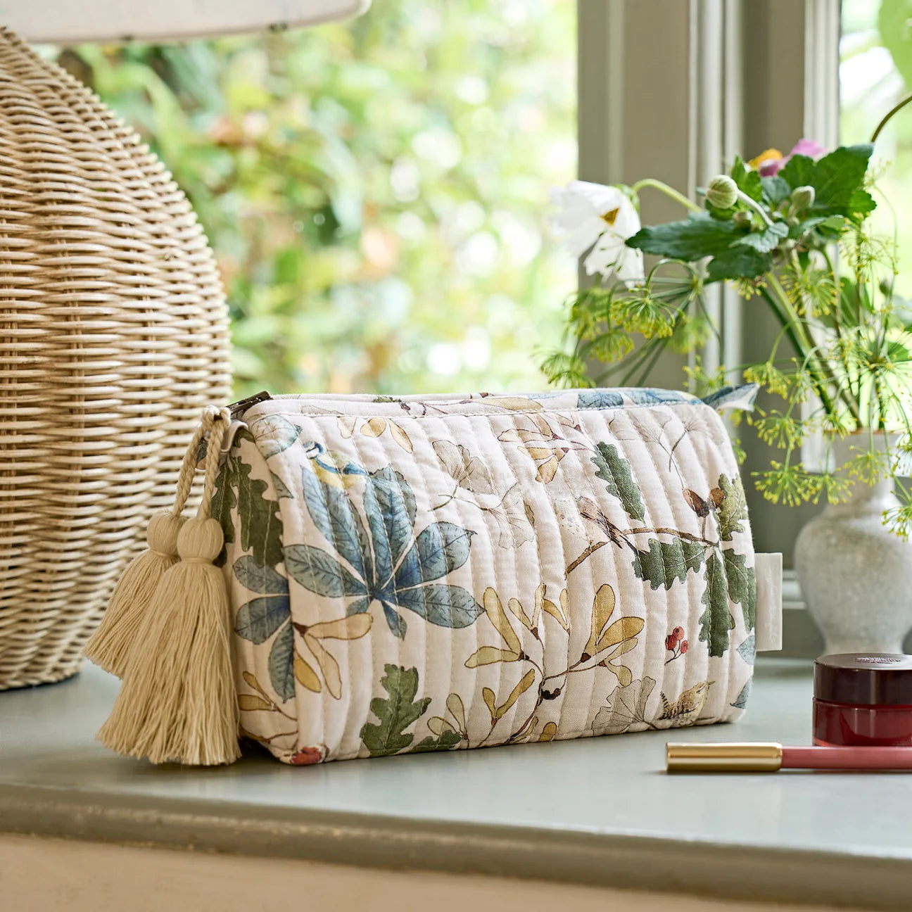 Make-up Bag - Orchard Birds