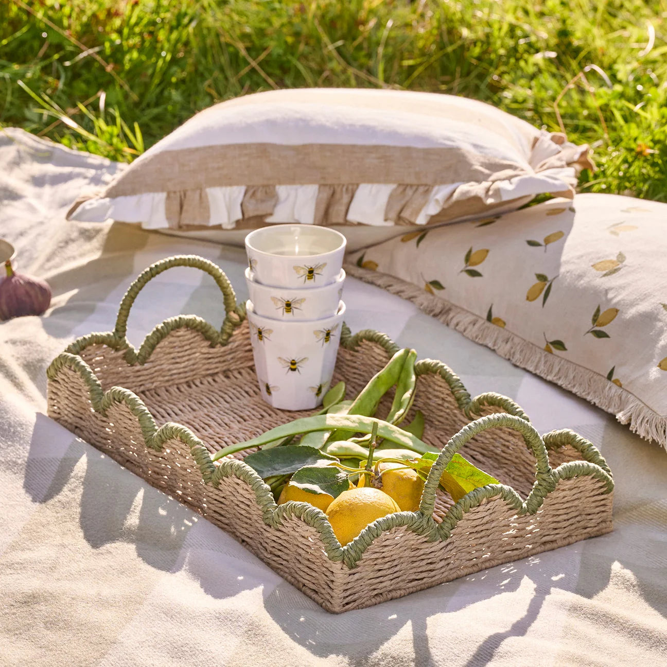 Scalloped Green Edge Tray