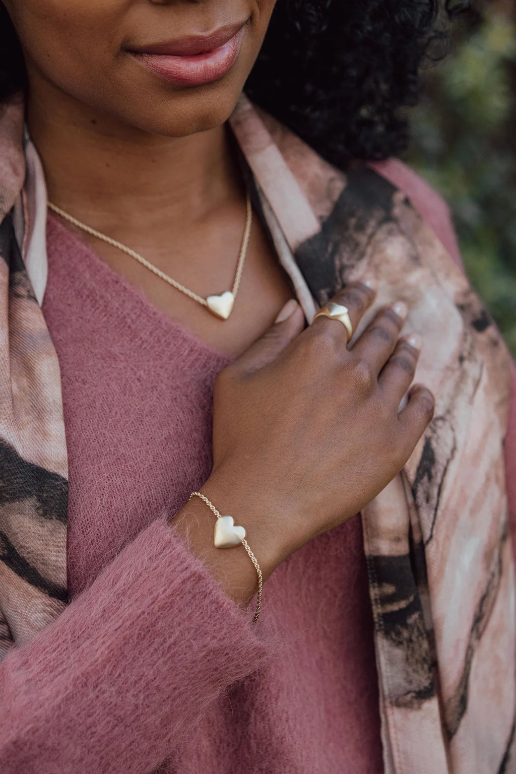 Embrace Bracelet Gold