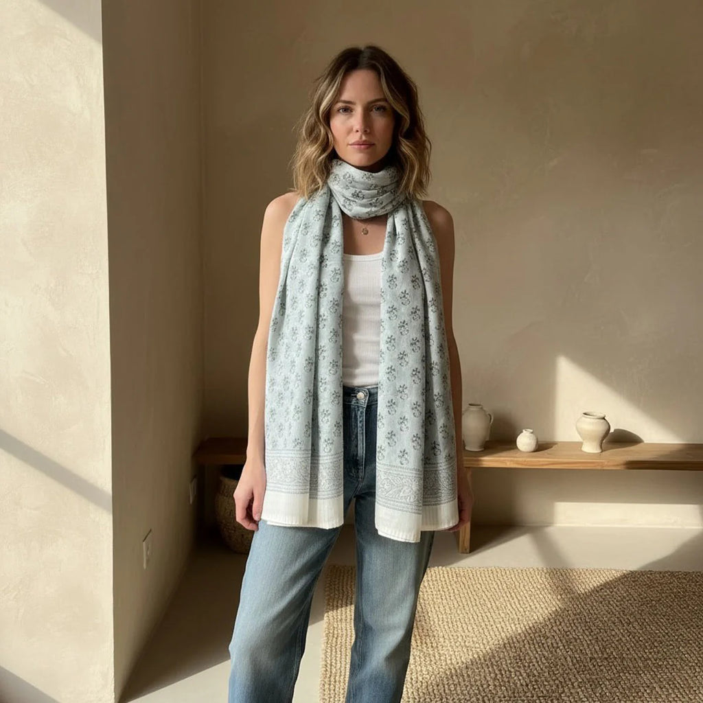 Ditsy Scarf - Grey