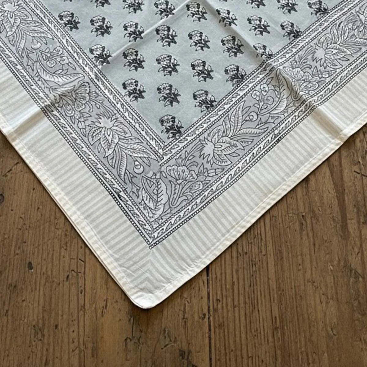 Ditsy Scarf - Grey