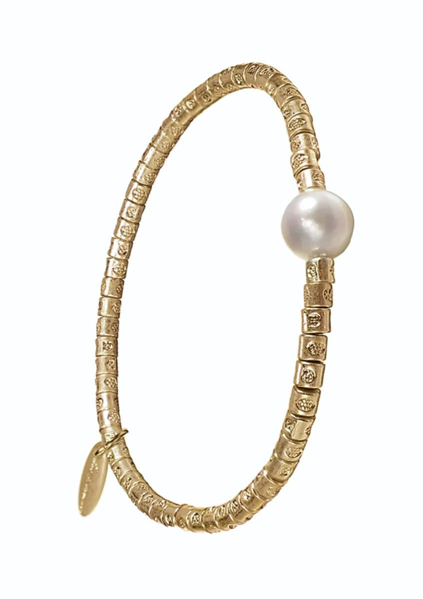 Natural Pearl / Embossed Bugle Beads Bracelet