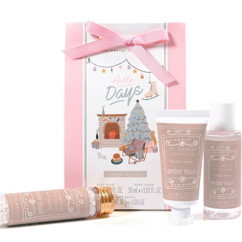 Hello Winter Days Mini Pamper Gift Set-Amber Musk